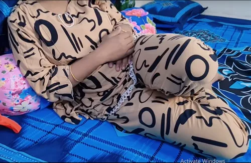 Bangladeshi girlfriend first time